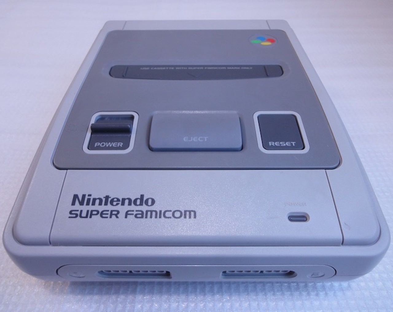 Vintage Nintendo: Classic Super Famicom / SNES Console - AI LIFE HOLDINGS